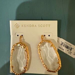 Kendra Scott Ella clear vintage rose gold earring. NWT. They are gorgeous!
